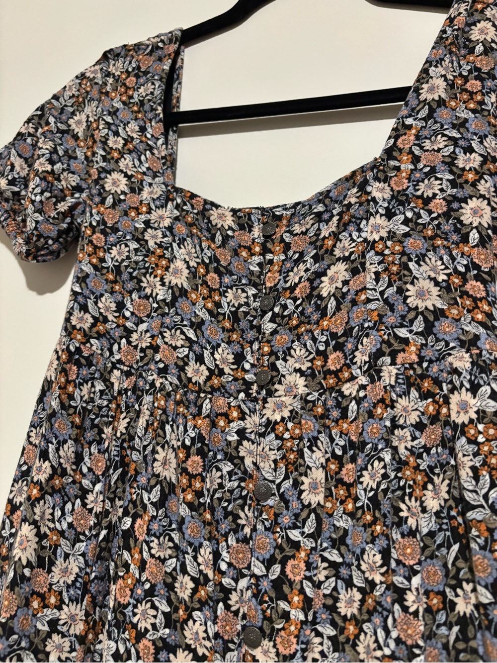 Floral Puff-Sleeve Maxi Dress - Picture 2 of 8